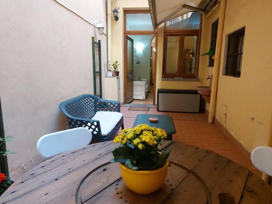 Laura Apartment In The Heart Of Florence Exterior photo